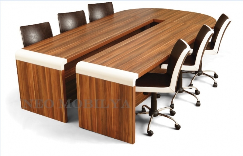 Eterno Top Level Table Set Meeting Table