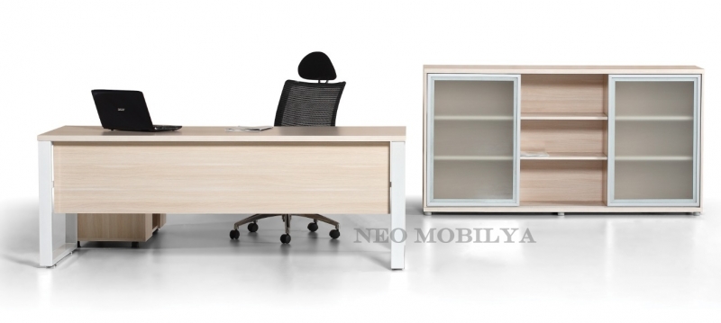 Modesto Executive Desk Set Lifestyle 2